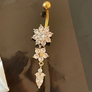 Belly button piercing, never worn!